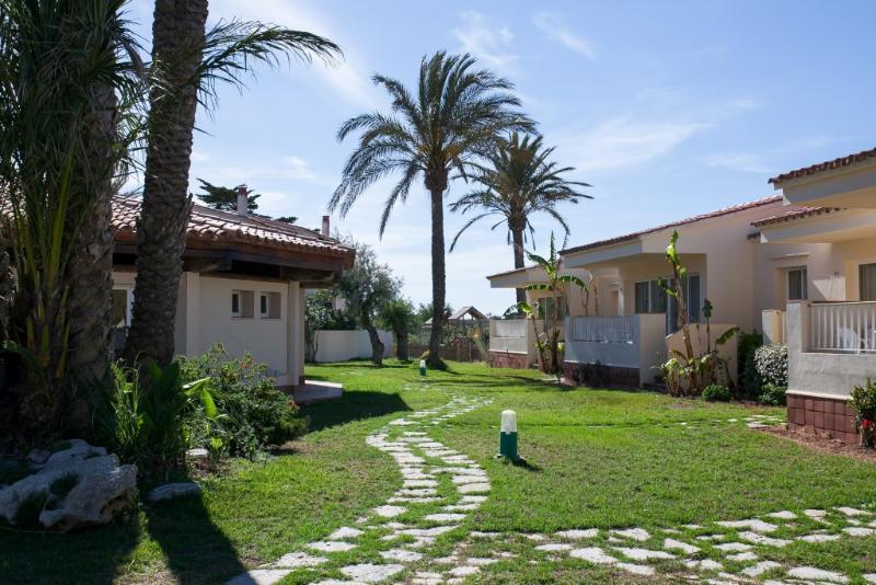Aluasun Mediterraneo Hotel S'Algar Extérieur photo
